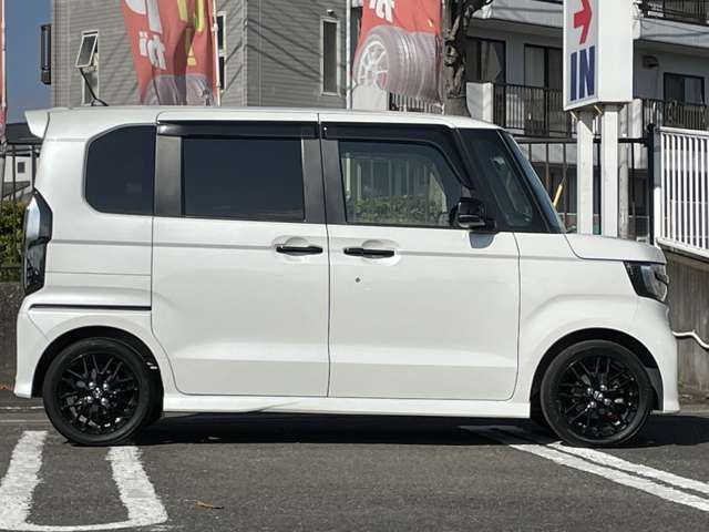 HONDA N BOX CUSTOM 2022