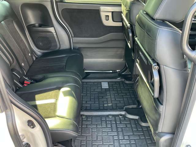 HONDA N BOX CUSTOM 2022