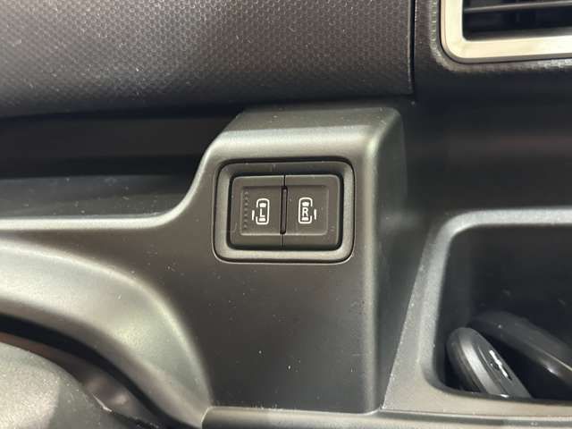 MITSUBISHI DELICA D:2 CUSTOM 2WD 2015