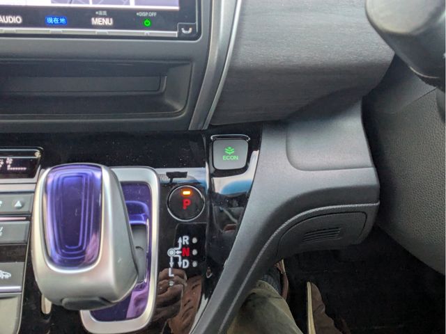 HONDA FREED plus HYBRID 4WD 2018