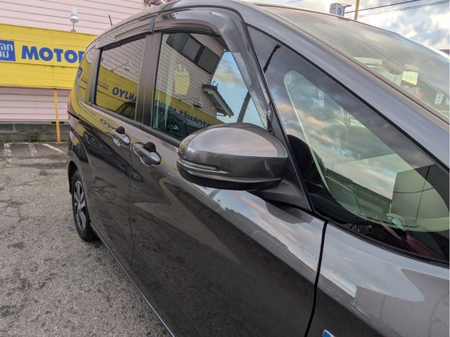 HONDA FREED plus HYBRID 4WD 2018