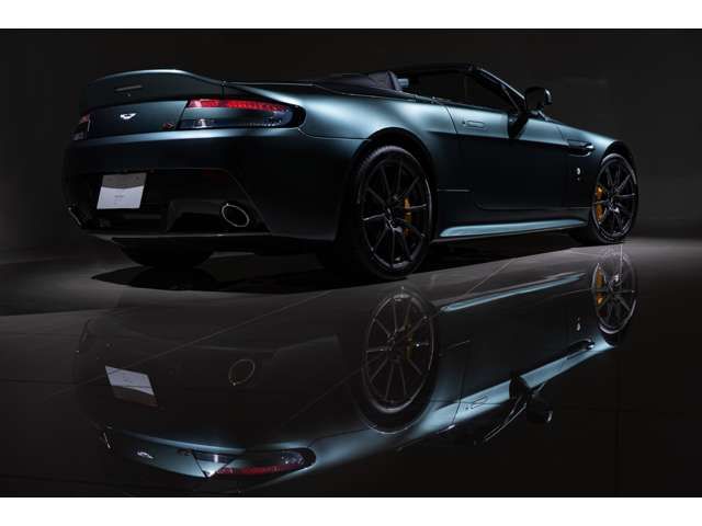 ASTON MARTIN ASTON MARTIN ROADSTER 2018