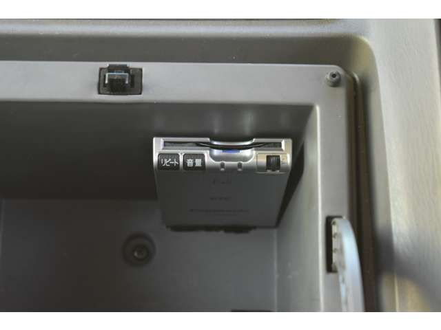 MAZDA TITAN DUSH 2005