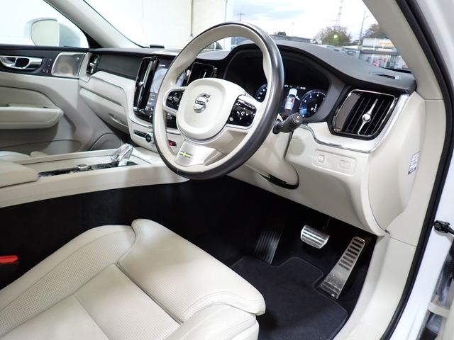 VOLVO VOLVO XC60 2020