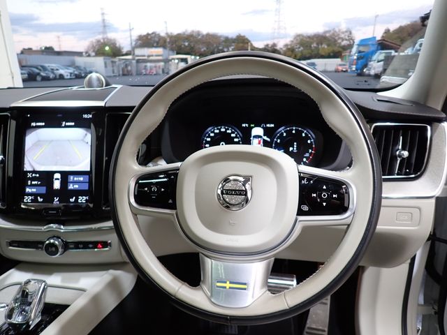 VOLVO VOLVO XC60 2020