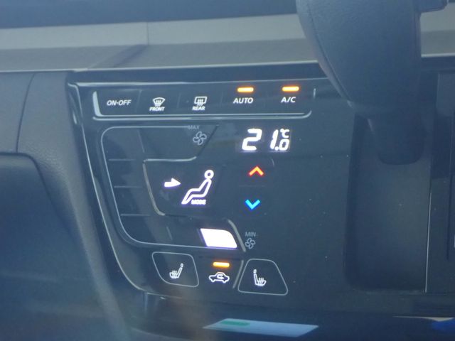 MITSUBISHI DELICA MINI 2025