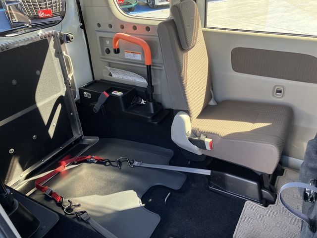 NISSAN NV100 CLIPPER RIO 4WD 2020