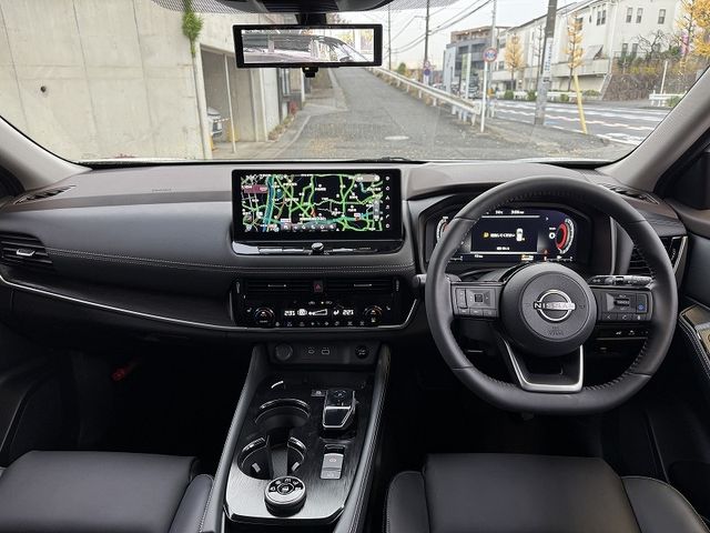 NISSAN X-TRAIL HYBRID 4WD 2025