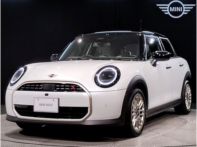 BMW MINI COOPER 5DOOR 2024
