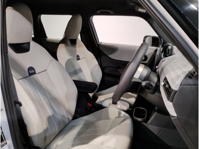 BMW MINI COOPER 5DOOR 2024