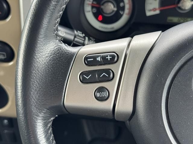 TOYOTA FJ CRUISER 4WD 2011