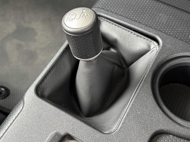 TOYOTA FJ CRUISER 4WD 2011