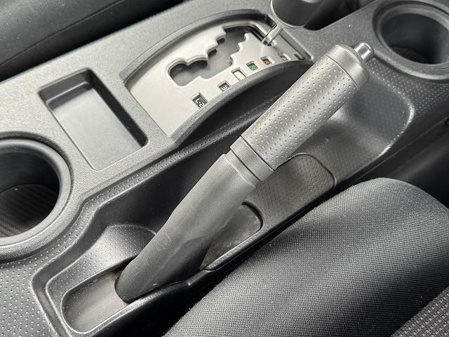 TOYOTA FJ CRUISER 4WD 2011