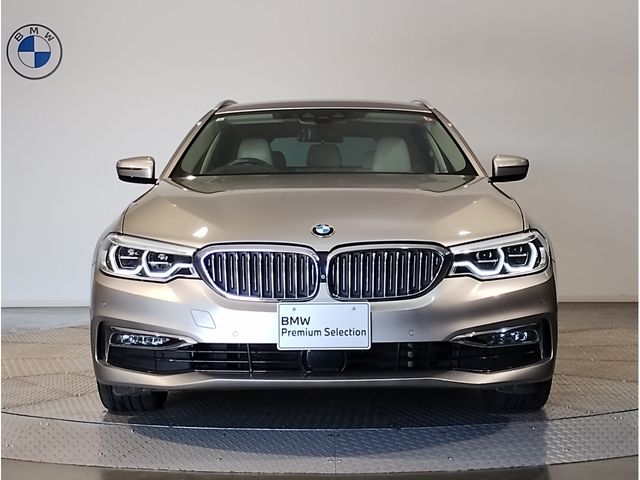 BMW BMW 5series TOURING 2018