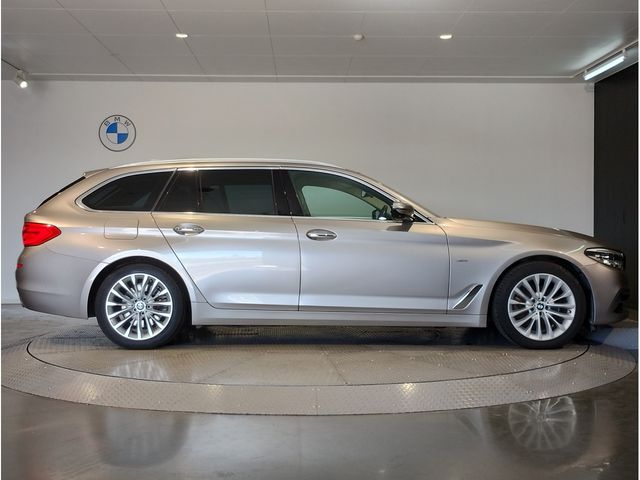 BMW BMW 5series TOURING 2018