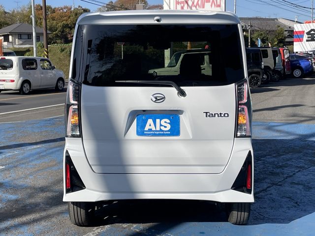 DAIHATSU TANTO CUSTOM 2022