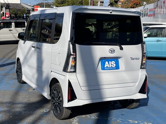 DAIHATSU TANTO CUSTOM 2022