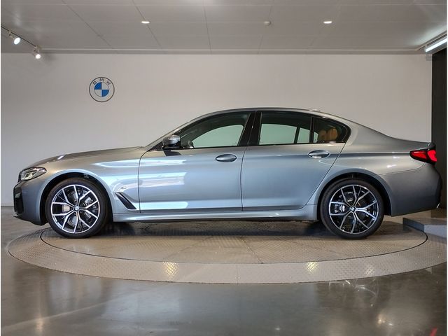 BMW BMW 5series sedan 2021