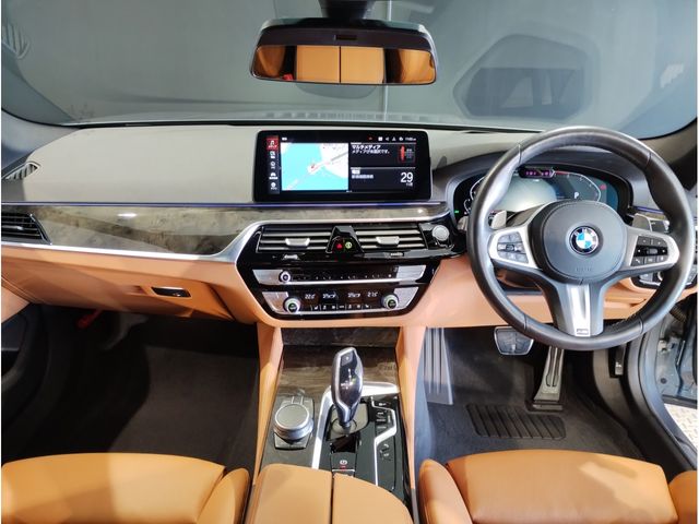 BMW BMW 5series sedan 2021