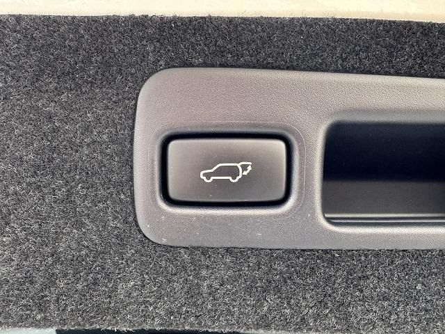 TOYOTA HARRIER 2WD 2014