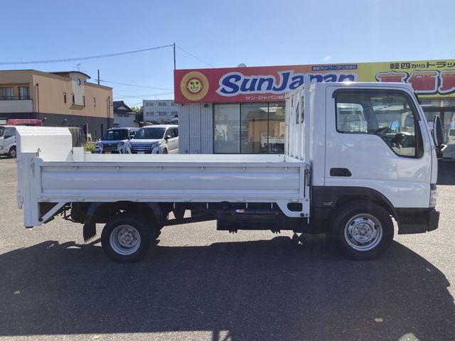 MAZDA TITAN DUSH 2004