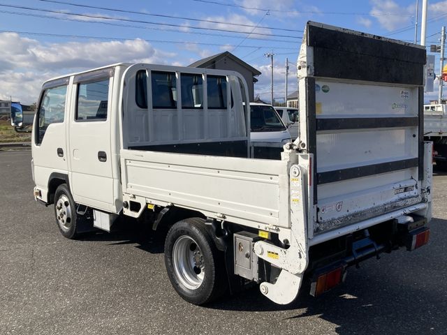 ISUZU ELF 2018