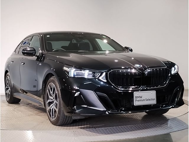 BMW BMW 5series sedan 2024