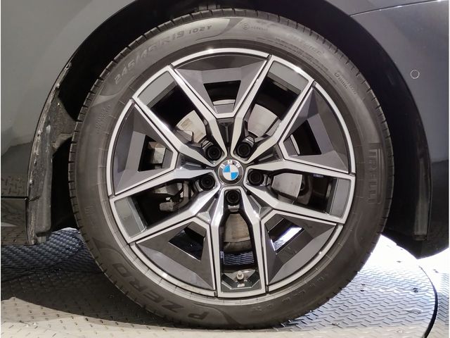 BMW BMW 5series sedan 2024