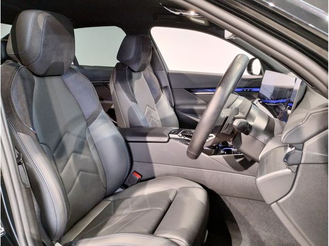 BMW BMW 5series sedan 2024