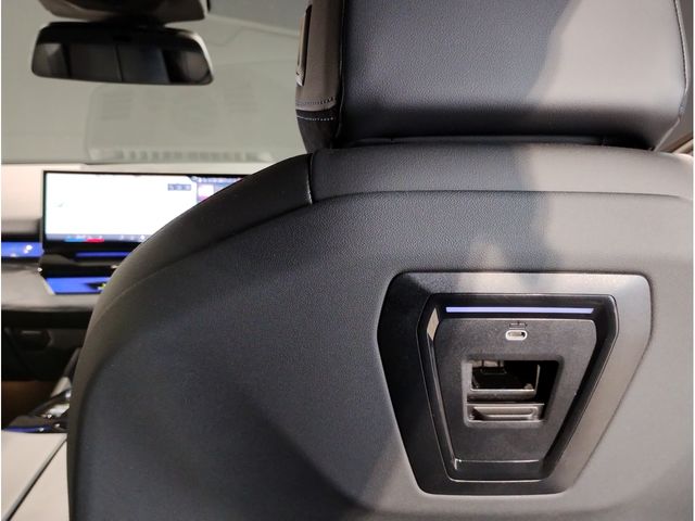 BMW BMW 5series sedan 2024