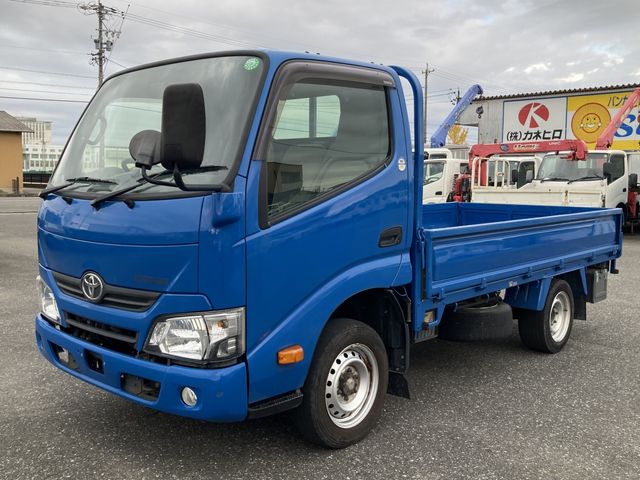 TOYOTA DYNA 2020