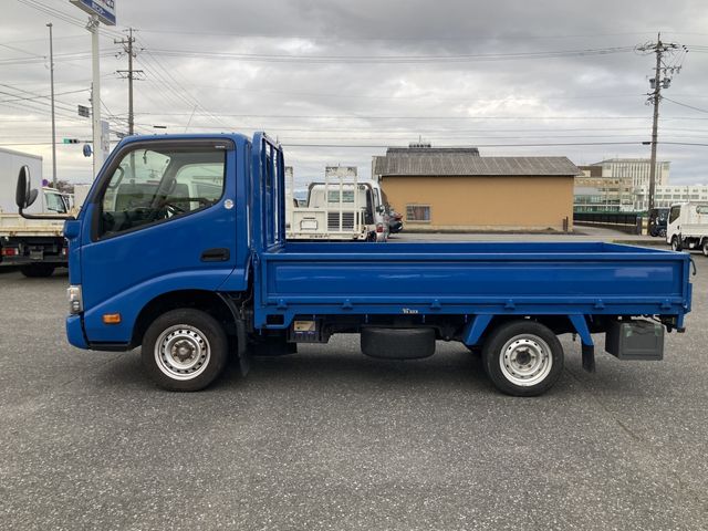TOYOTA DYNA 2020