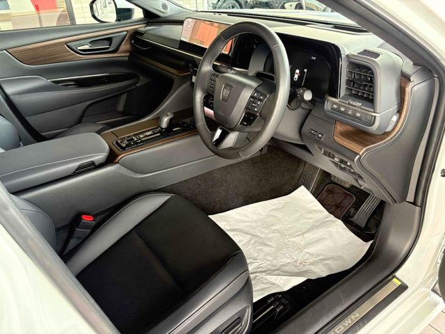 TOYOTA CROWN sedan hybrid 2024