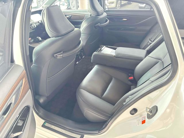 TOYOTA CROWN sedan hybrid 2024