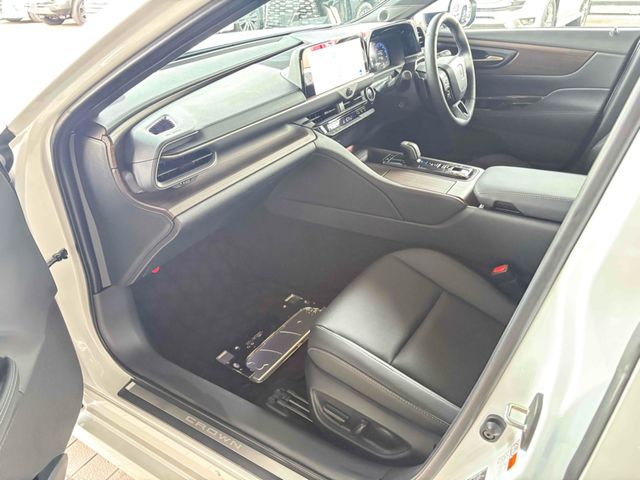 TOYOTA CROWN sedan hybrid 2024