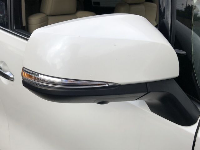 TOYOTA VELLFIRE 2016