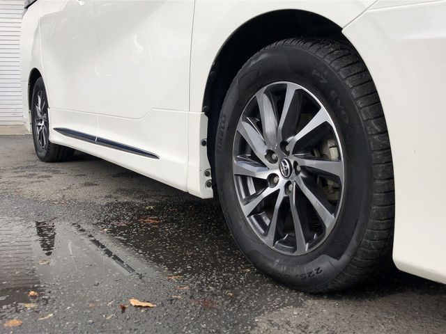 TOYOTA VELLFIRE 2016