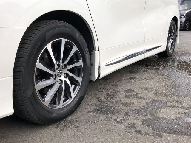 TOYOTA VELLFIRE 2016