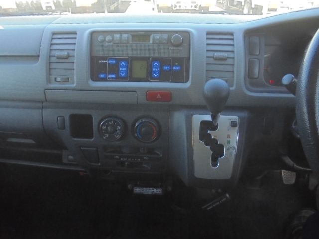 TOYOTA HIACE van 2WD 2010