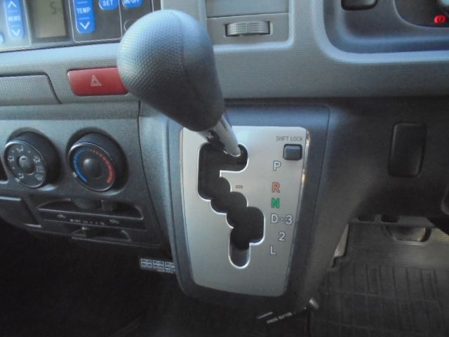 TOYOTA HIACE van 2WD 2010