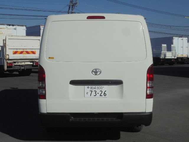 TOYOTA HIACE van 2WD 2010