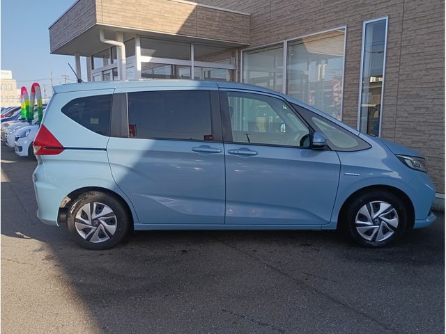 HONDA FREED HYBRID 2020
