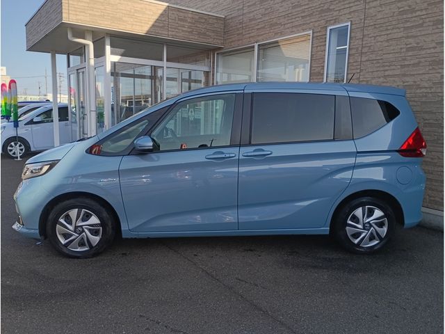 HONDA FREED HYBRID 2020