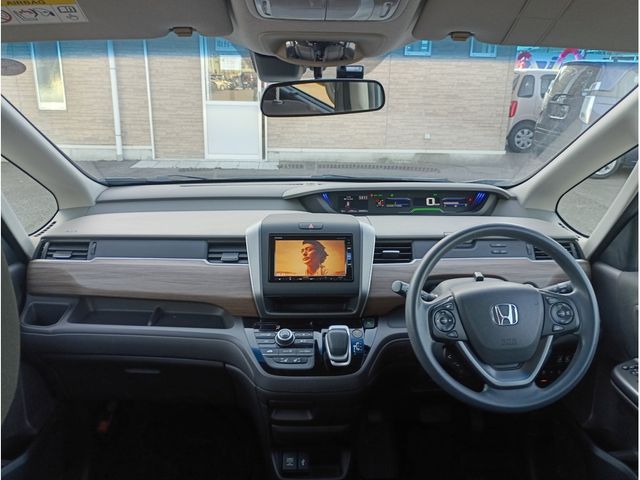 HONDA FREED HYBRID 2020