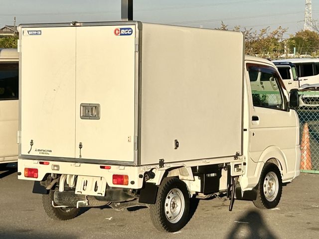 MITSUBISHI MINICAB truck 4WD 2017