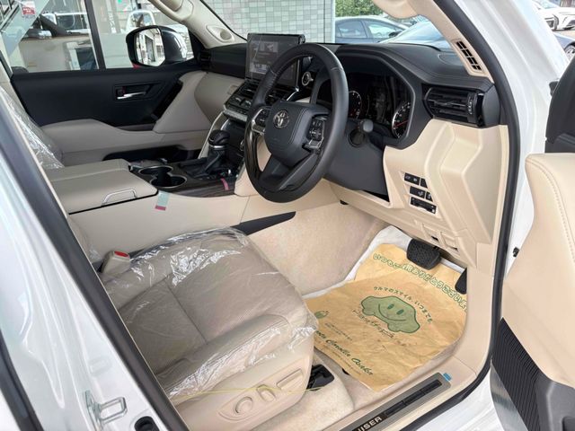 TOYOTA LANDCRUISER wagon 2024