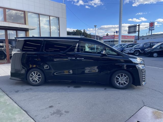 TOYOTA VELLFIRE 2018