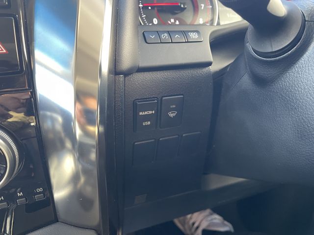 TOYOTA VELLFIRE 2018