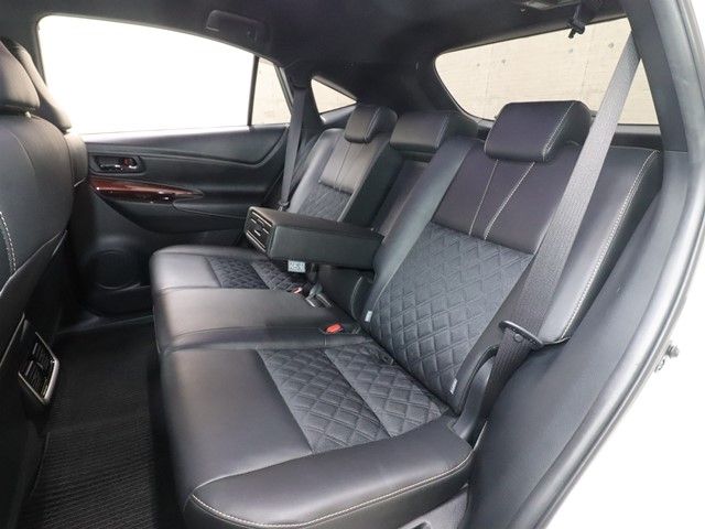 TOYOTA HARRIER 2WD 2017