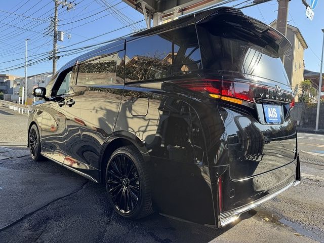 TOYOTA VELLFIRE  HYBRID 4WD 2024